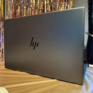 HP Envy 17.3” laptop intel core i7 16g RAM